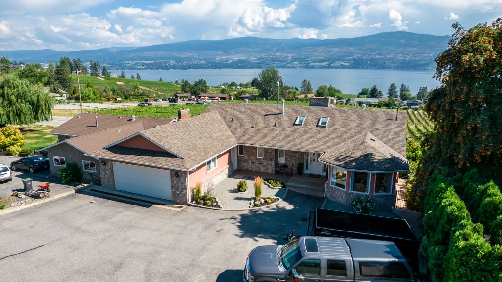 Aerial view of 1115 Gregory Road