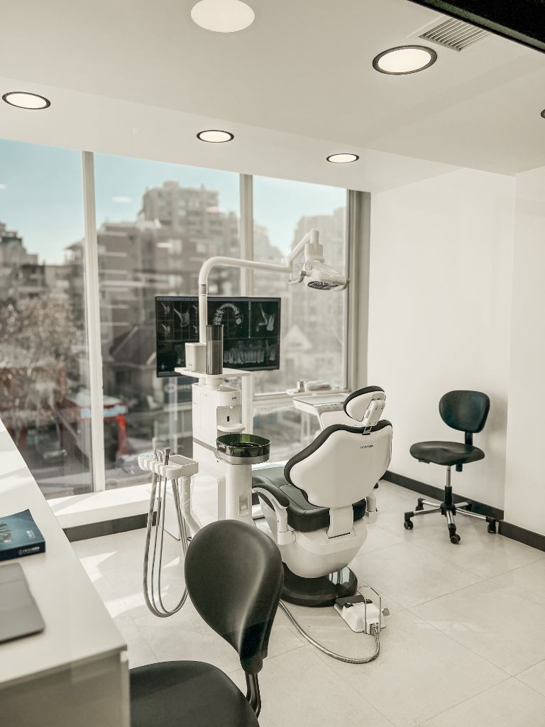 Box dental