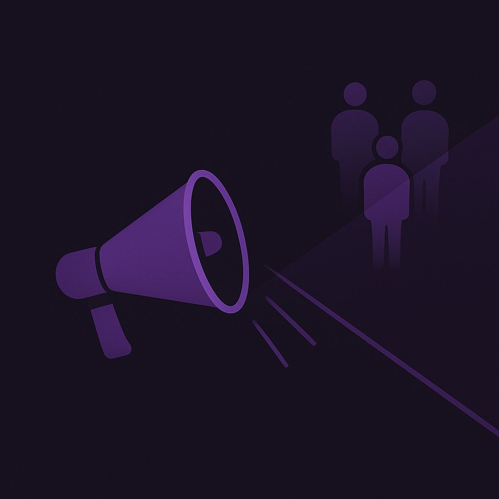 Megafone apontando para audiência